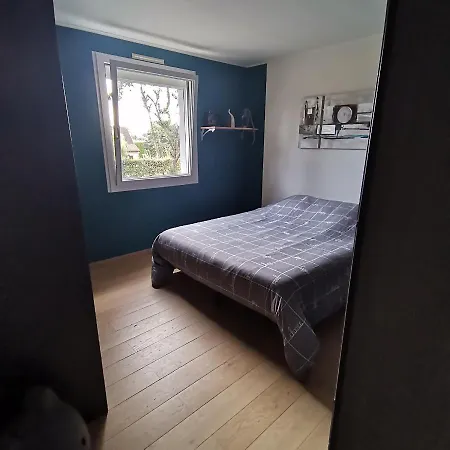 Dans Habitation Privee Avec Piscine La Milesse